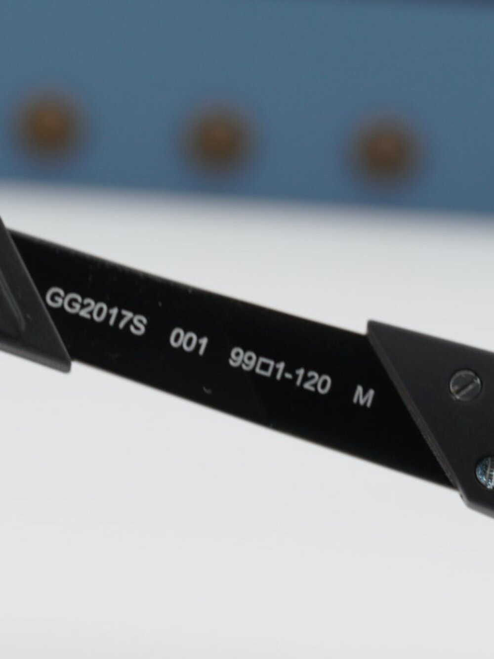 Gucci GG2017S 001 Sunglasses Black Shield Frame, Yellow Mirror Lenses - Picture 9 of 10